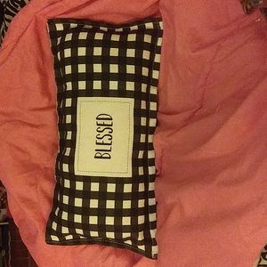 Decorative pillow